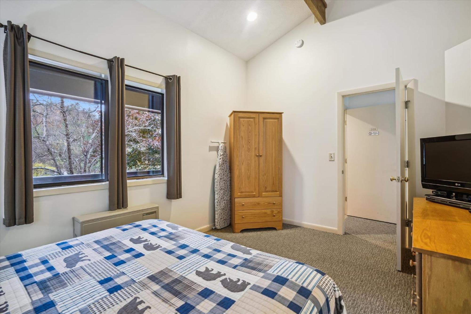 Cedarbrook Deluxe Two Bedroom Suite With Outdoor Heated Pool 20910 Killington Bagian luar foto